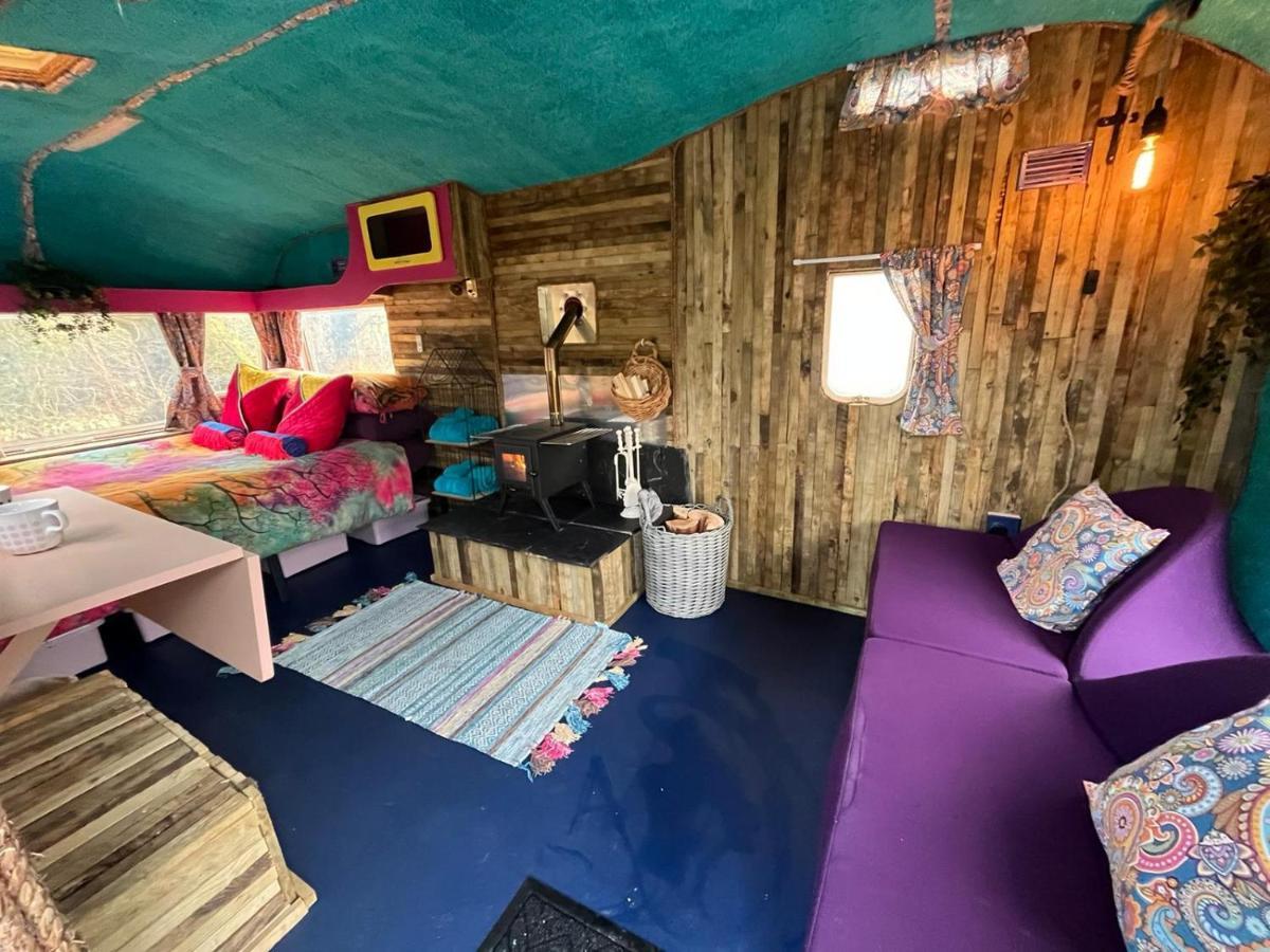 Budget Stay, In Lovely Private Setting With Rustic Charm, Log Burner, Fire Pit, Campers Kitchen & Eco Loo No Bedding Supplied ナーバース エクステリア 写真